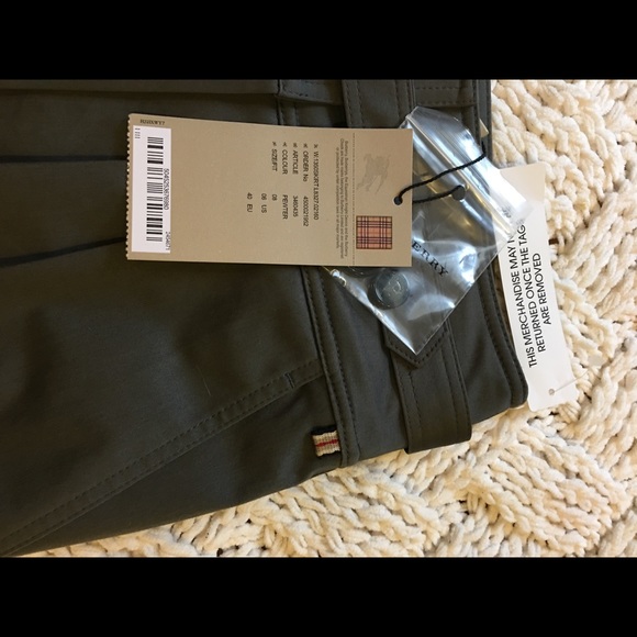 Burberry Skirt Size 6, New With Tags - Picture 3 of 5